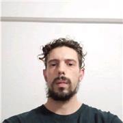 Profesor de inglés con enfoque fresco y funcional